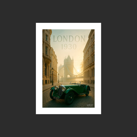 Affiche SP0006 Jaguar SS100 verte années 1930 Londres Tower Bridge le matin, design avec marge blanche.