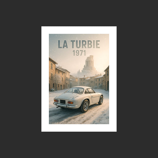 Affiche SP0141 Alpine Renault A110 1600S 1971 Blanche La Turbie en hiver, design avec marge blanche.