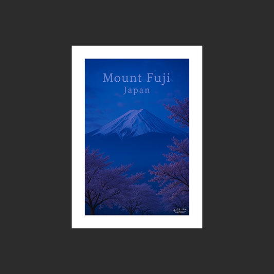 Affiche SP0172 Le Mont Fuji au Japon avec des cerisiers à l'heure bleue, design avec marge blanche.