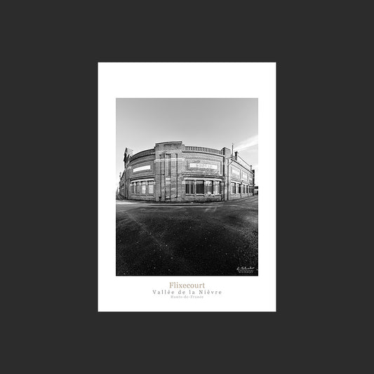 Poster photo 2737 L'usine Saint Frères de Flixecourt en noir et blanc, design avec marge blanche.