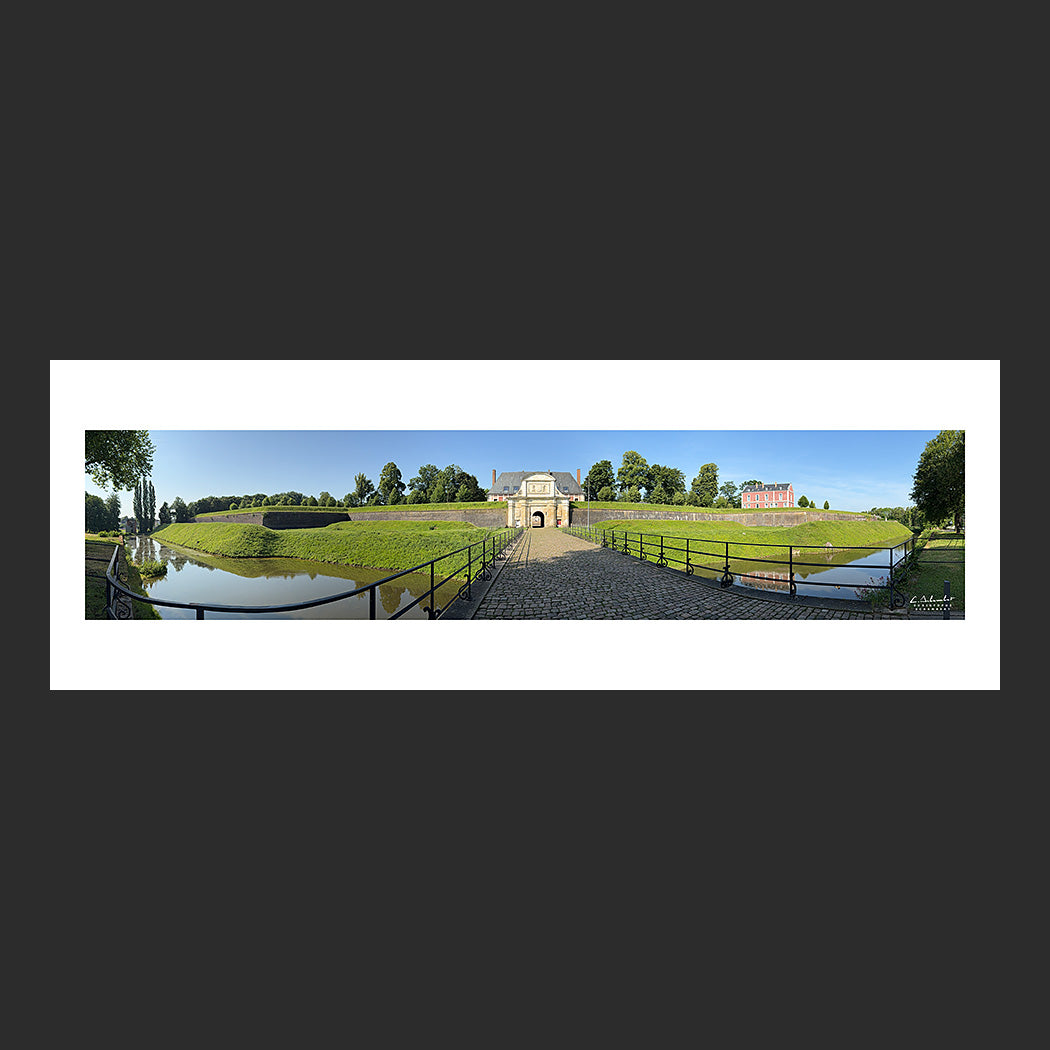 Place forte | Tirage d'art, Quartier Turenne Citadelle Arras panoramique - Design avec grande marge blanche.